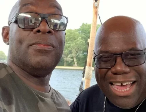 Watch Carl Cox and Kevin Saunderson DJ b2b 20 years ago in Rotterdam (DJ Mag)